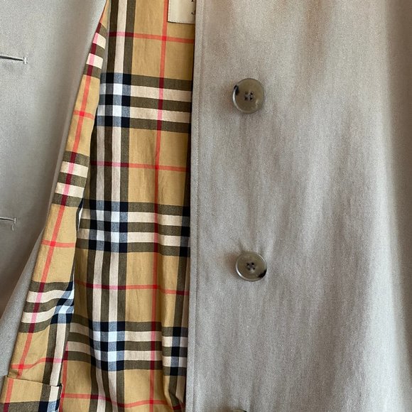 Women's Burberry Camden Car Coat - Picture 7 of 11